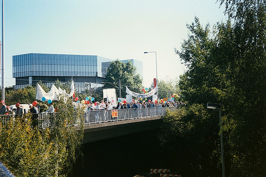 Demonstration für den Erhalt des EEG in Berlin.